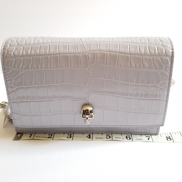 Alexander McQueen Croc-Embossed Leather Skull Crossbody Bag Lavender - Picture 6 of 11